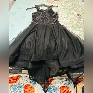 Women party gown black